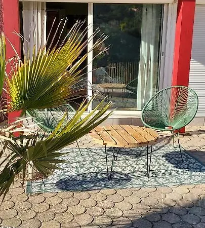 Bed & Breakfast Label Vue Chambres D'hotes Avec Piscine Au Boulou Le Boulou