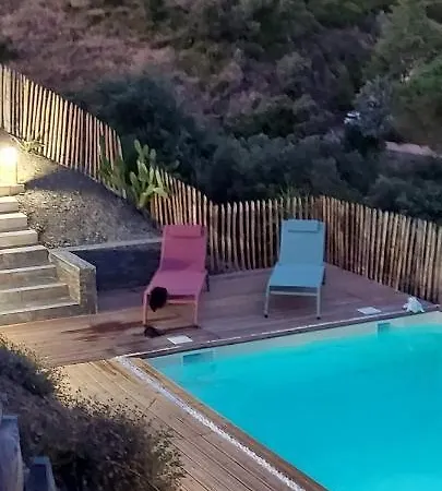 Bed & Breakfast Label Vue Chambres D'hotes Avec Piscine Au Boulou Le Boulou