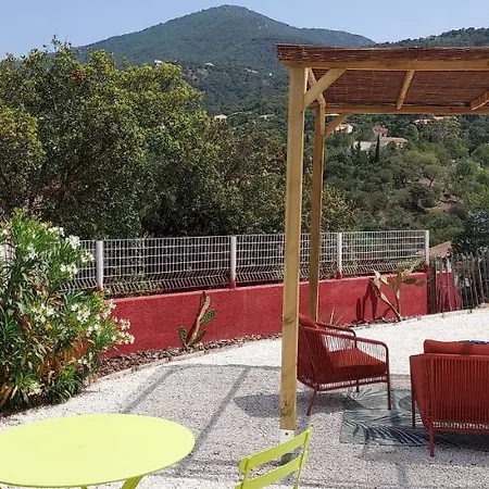 Bed & Breakfast Label Vue Chambres D'hotes Avec Piscine Au Boulou *